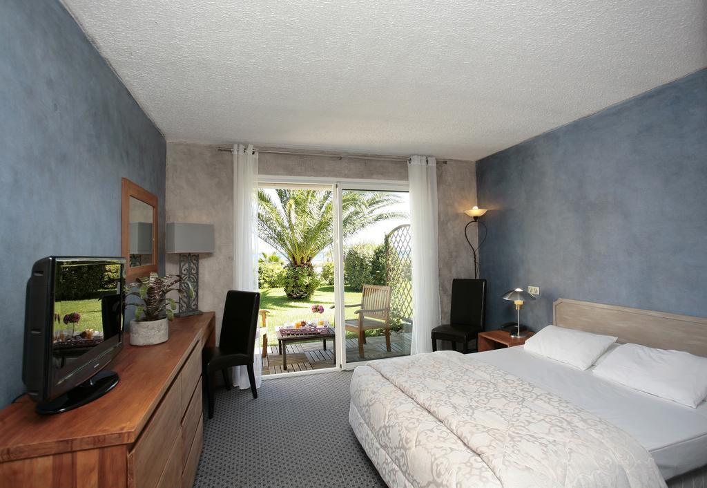 ביגוגליה Hotel Pineto חדר תמונה